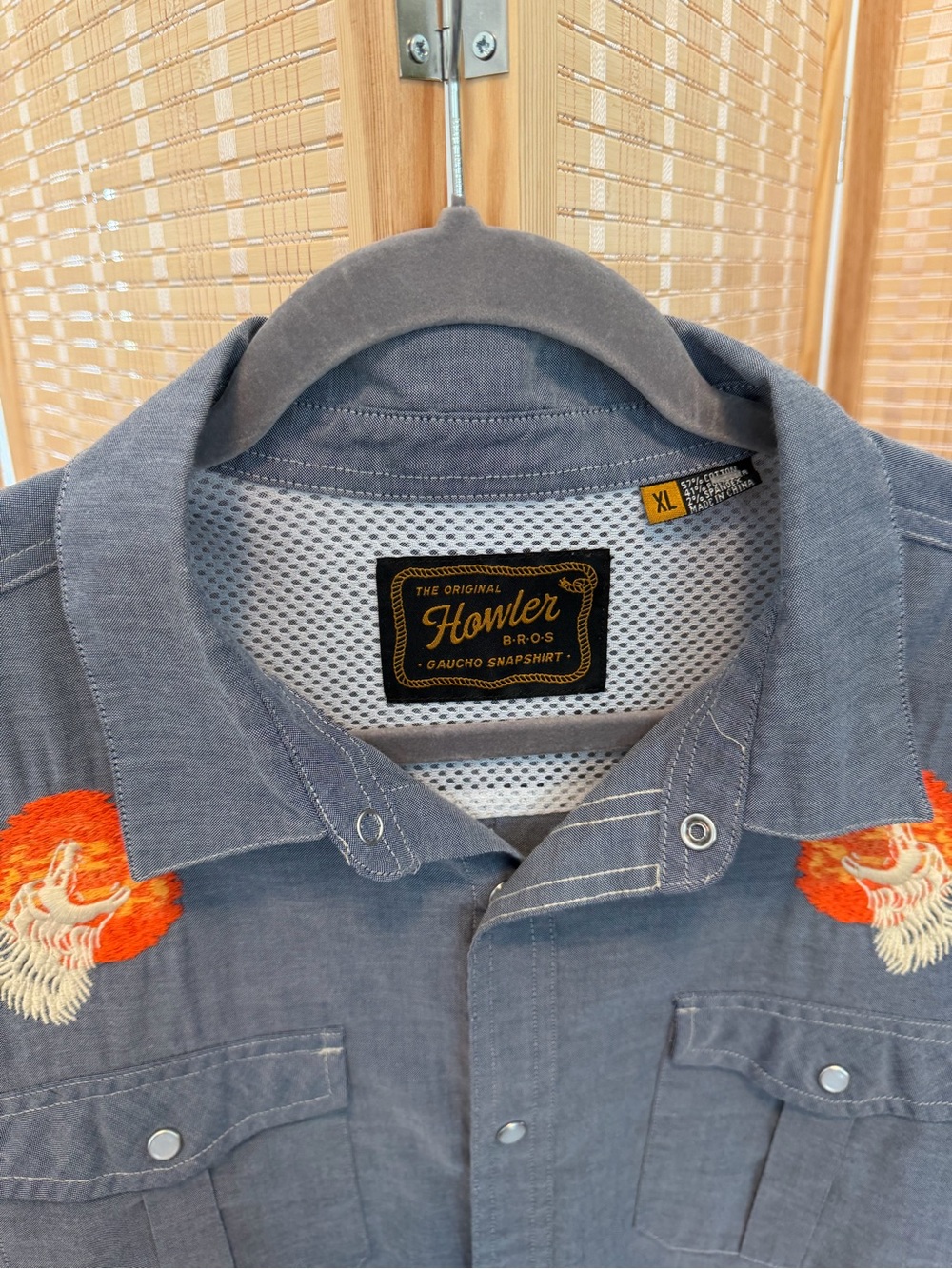 Howler Bros - Gaucho Snapshirt - Bark at the Moon - XL - Picture 3 of 7